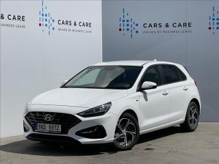 Hyundai i30 1.5 T-GDI DCT Family Smart NAV
