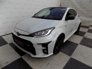 Toyota GR Yaris 1.6i/16V/FOUR/AWD/LED/�R/