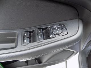 Ford S-MAX (2017) 2.0TDCi/Titanium/7.Míst/AT/ - náhled 23