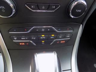 Ford S-MAX (2017) 2.0TDCi/Titanium/7.Míst/AT/ - náhled 36