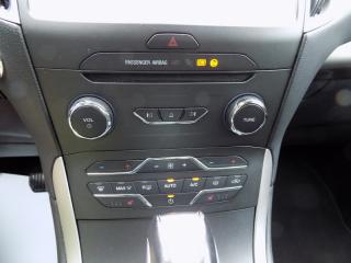 Ford S-MAX (2017) 2.0TDCi/Titanium/7.Míst/AT/ - náhled 39