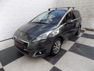 Peugeot 5008 1.6Ti/LED/PANO/Head-up/Klima/