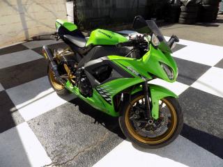 Kawasaki ZX10R/Akrapovi/