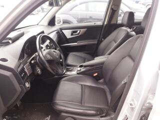 Mercedes-Benz GLK 2.2CDI,125kW,4x4,KŮŽE,TAŽNY ! - náhled 12