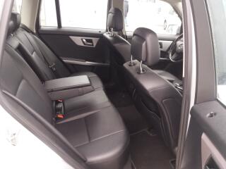 Mercedes-Benz GLK 2.2CDI,125kW,4x4,KŮŽE,TAŽNY ! - náhled 17