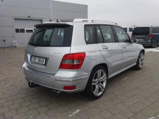 Mercedes-Benz GLK 2.2CDI,125kW,4x4,KŮŽE,TAŽNY ! - náhled 4