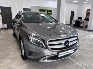 Mercedes-Benz GLA 1.6 180