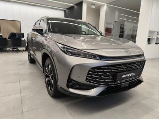 MG HS HEV Exclusive Sterling Silver