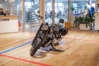 BMW R 18