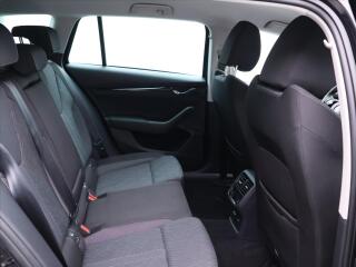 Škoda Octavia 2,0 TDI Clever Matrix 1.Maj DP - náhled 13