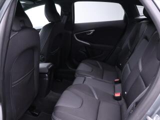 Volvo V40 1,5 T2 90kW Aut. Momentum - náhled 13