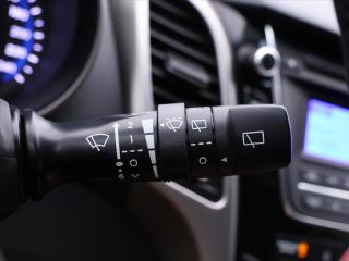 Hyundai i30 1,6 GDI 88kW Trikolor Komfort - náhled 18