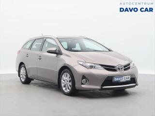 Toyota Auris 1.6 i 97kW Serv. Kniha 1.Maj.