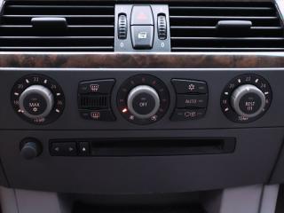 BMW Řada 5 2.5 525i Aut. 141kW Kůže Xenon - náhled 22