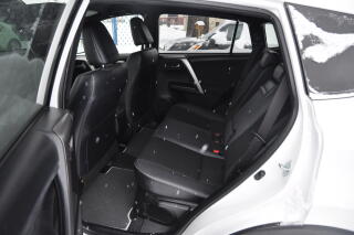 Toyota RAV4 2.5 Hybrid 114kW - náhled 8