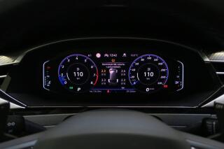 Volkswagen Touareg (2021) R-Line 3.0 TDI 210kW Tipt. 4M - náhled 22