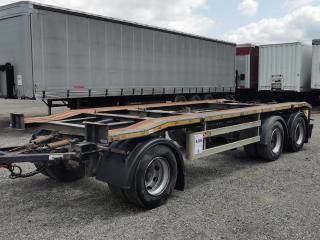 Svan TCH303 nosi kontejner
