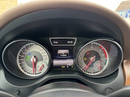 Mercedes-Benz GLA 220 CDI 4 MATIC 125 kW - náhled 10