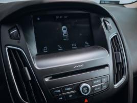 Ford Focus 1.5 EcoBoost Titanium - náhled 16