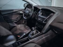 Ford Focus 1.5 EcoBoost Titanium - náhled 19