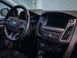 Ford Focus 1.5 EcoBoost Titanium - náhled 20