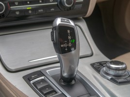 BMW Řada 5 (2010) 3.0i mat – NAVI - náhled 29