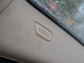 BMW Řada 5 (2010) 3.0i mat – NAVI - náhled 38