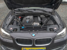 BMW Řada 5 (2010) 3.0i mat – NAVI - náhled 46