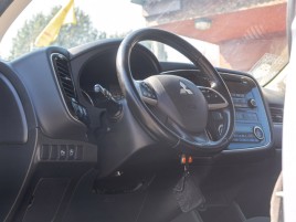Mitsubishi Outlander (2013) 2.2D 110KW 4x4 – 1 MAJITEL - náhled 11