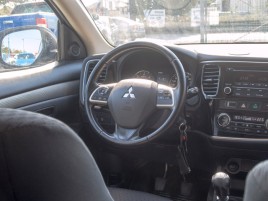 Mitsubishi Outlander (2013) 2.2D 110KW 4x4 – 1 MAJITEL - náhled 13
