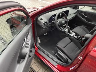Hyundai i30 1,5 T-GDI MHEV 103kW N-line AT - náhled 12
