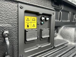 Ford Ranger 2.3Hybrid PHEV 205kW STORMTRAK - náhled 10