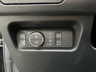 Ford Ranger 2.3Hybrid PHEV 205kW STORMTRAK - náhled 22