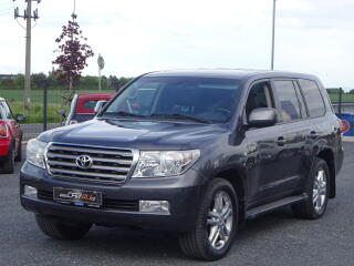 Toyota Land Cruiser V8 210kW �R DPH