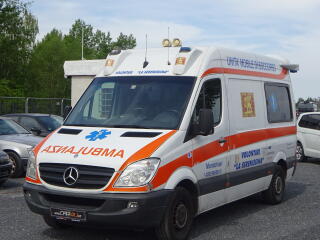 Mercedes-Benz Sprinter PLN� VYBAVEN� SANITN� V�Z