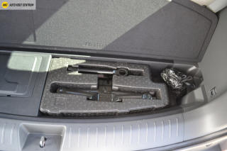 Hyundai Santa Fe 1,6 TGDI HEV 4WD STYLE PREMIUM - náhled 34