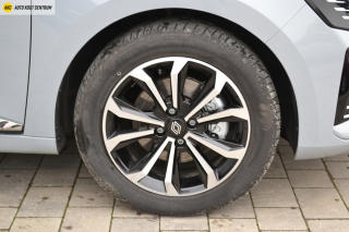 Renault Clio FULL HYBRID TECHNO E-TECH 145 - náhled 10