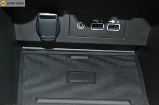 Renault Clio FULL HYBRID TECHNO E-TECH 145 - náhled 24