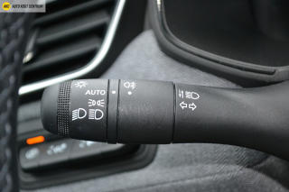 Renault Clio FULL HYBRID TECHNO E-TECH 145 - náhled 44