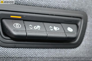 Renault Clio FULL HYBRID TECHNO E-TECH 145 - náhled 45