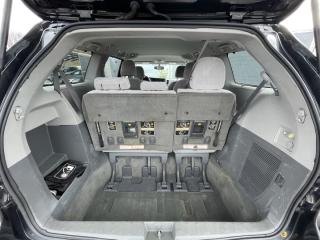 Toyota Sienna 3.5 V6 4x4 automat, 7 míst, TZ - náhled 35