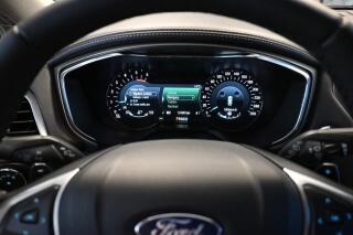 Ford Mondeo (2022) 2.0 140 KW LED VIGNALE Tažné M - náhled 22