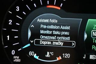 Ford Mondeo (2022) 2.0 140 KW LED VIGNALE Tažné M - náhled 24