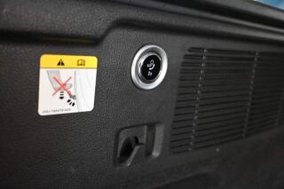 Ford Mondeo (2022) 2.0 140 KW LED VIGNALE Tažné M - náhled 26