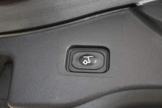 Ford Mondeo (2022) 2.0 140 KW LED VIGNALE Tažné M - náhled 28