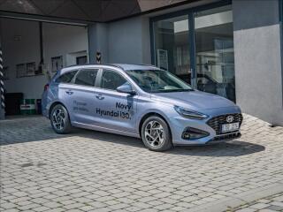 Hyundai i30 WG 1.6TGDI DCT STYLE