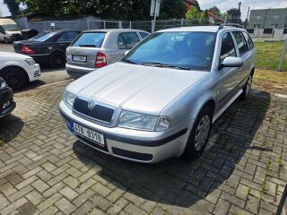 �koda Octavia 1.6 MPI 75 KW TOUR �R