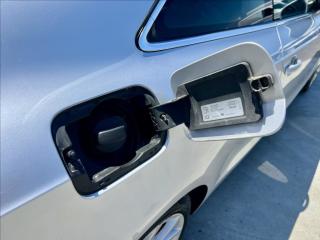 Audi A5 2,0 TFSI QUATTRO BIXENON 155K - náhled 32
