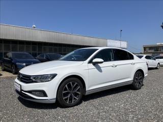 Volkswagen Passat 2.0 TDI BMT 110kW Kamera 360