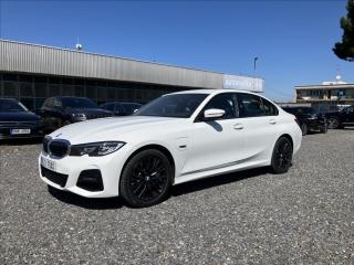 BMW 2.0 330e xDrive AT M PAKET